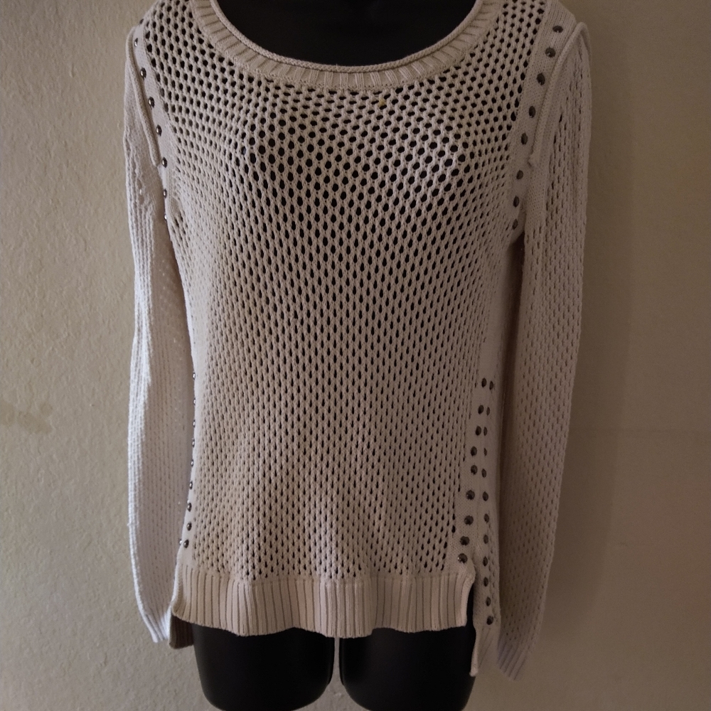 ROCK & REPUBLIC SWEATER SIZE SMALL